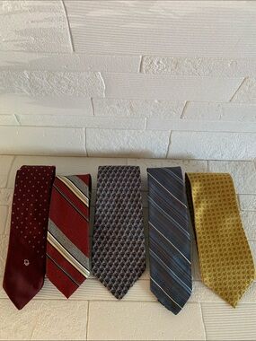 Dior Five-Piece Men's Tie Set - Burgundy, Red, Navy, Blue, Gold